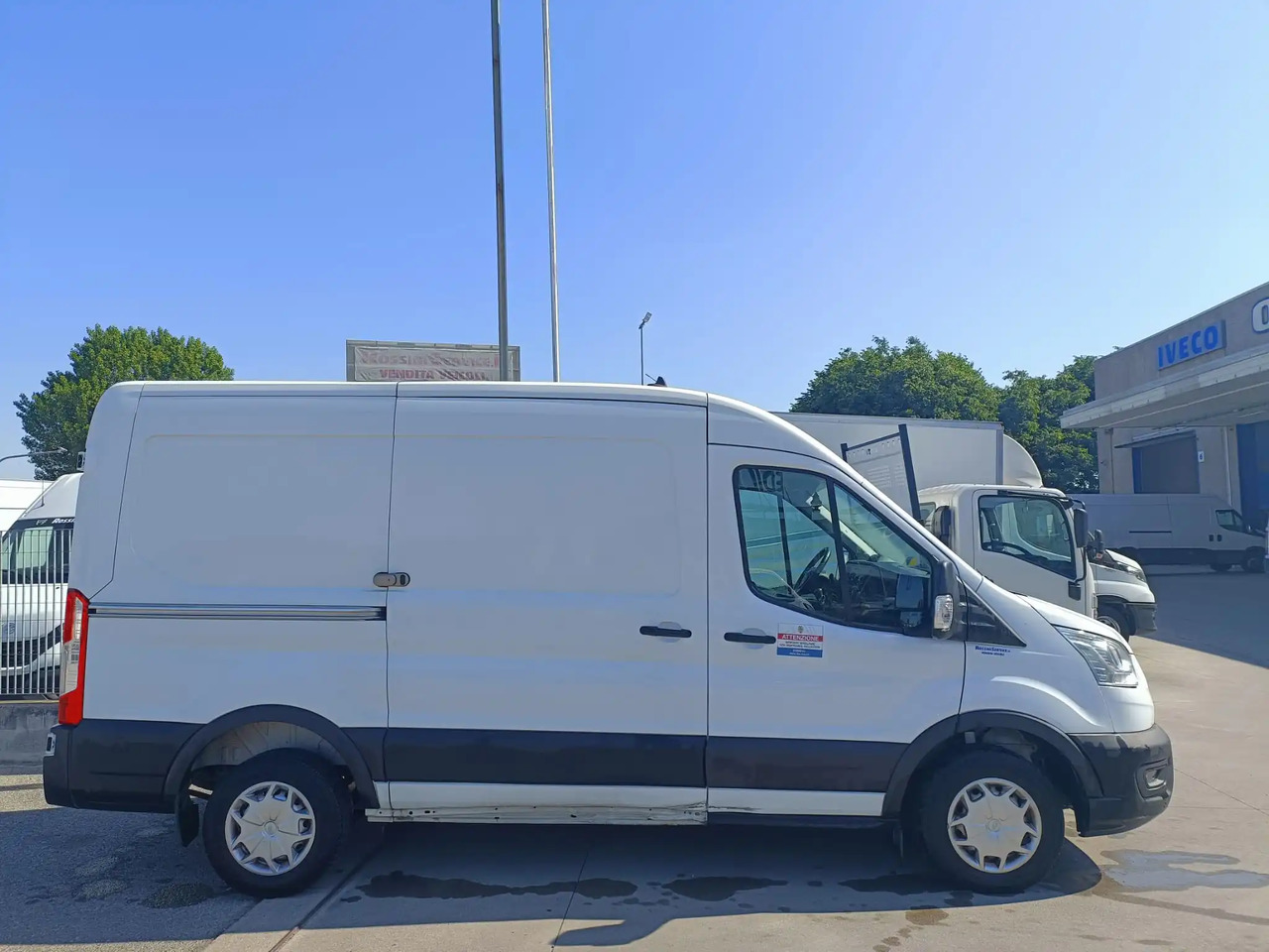 FORD TRANSIT FURGONE STANDARD - 패널 밴 : 사진 3 FORD TRANSIT FURGONE STANDARD - 패널 밴 : 사진 3