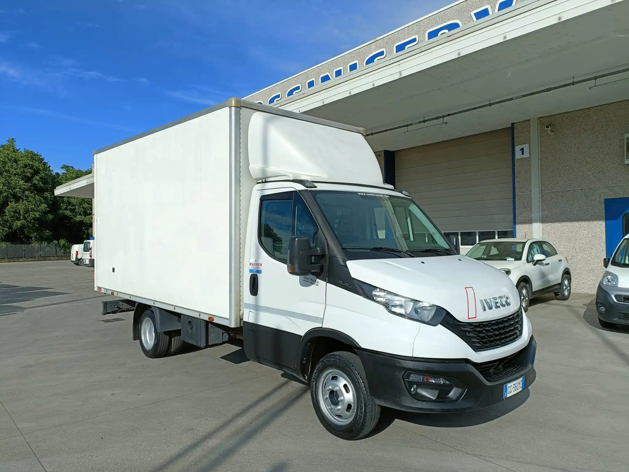 IVECO 35C14 FURGONATO BOX - 박스 밴 : 사진 1 IVECO 35C14 FURGONATO BOX - 박스 밴 : 사진 1