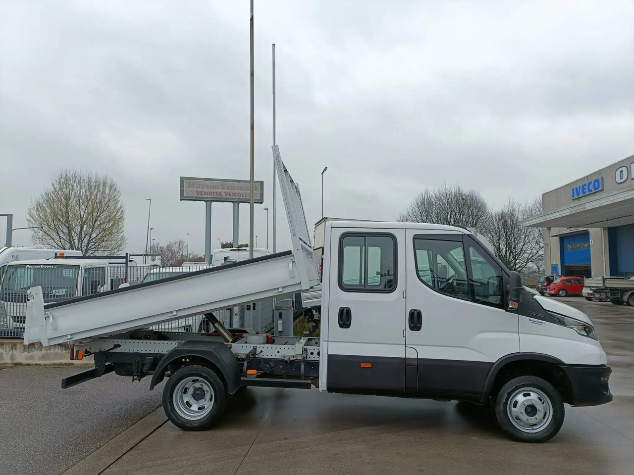 IVECO DAILY 35C14 DOPPIA CABINA RIBALTABILE 2.3 - 덤프 밴 : 사진 3 IVECO DAILY 35C14 DOPPIA CABINA RIBALTABILE 2.3 - 덤프 밴 : 사진 3