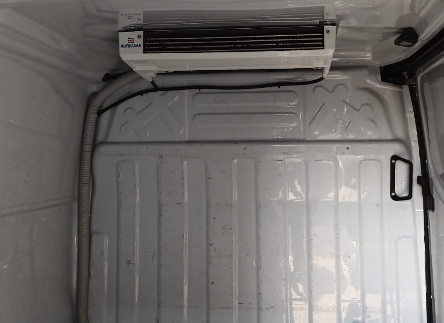 IVECO DAILY 35C14 L1H1 CNG METANO 3.0 - 냉동 밴 : 사진 2 IVECO DAILY 35C14 L1H1 CNG METANO 3.0 - 냉동 밴 : 사진 2