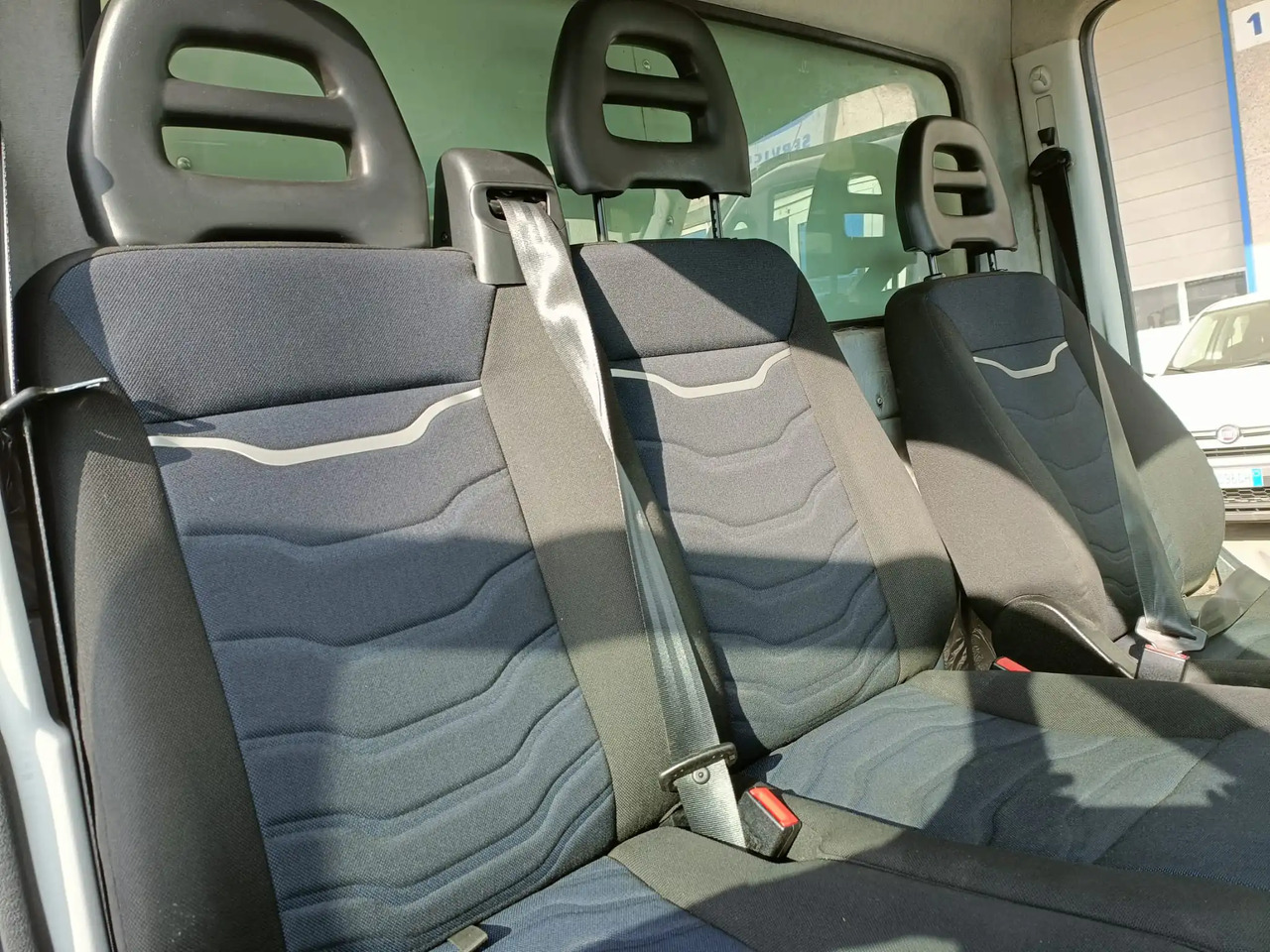 IVECO DAILY 35C14 - 밴 : 사진 3 IVECO DAILY 35C14 - 밴 : 사진 3