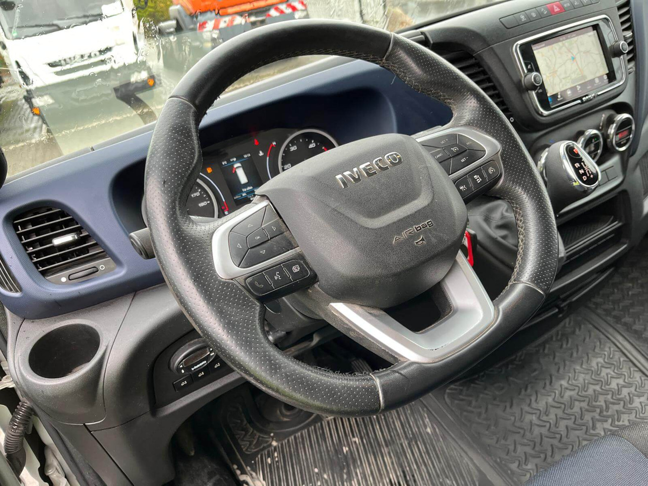 IVECO DAILY 35C18P FURGONE STANDARD - 패널 밴 : 사진 5 IVECO DAILY 35C18P FURGONE STANDARD - 패널 밴 : 사진 5