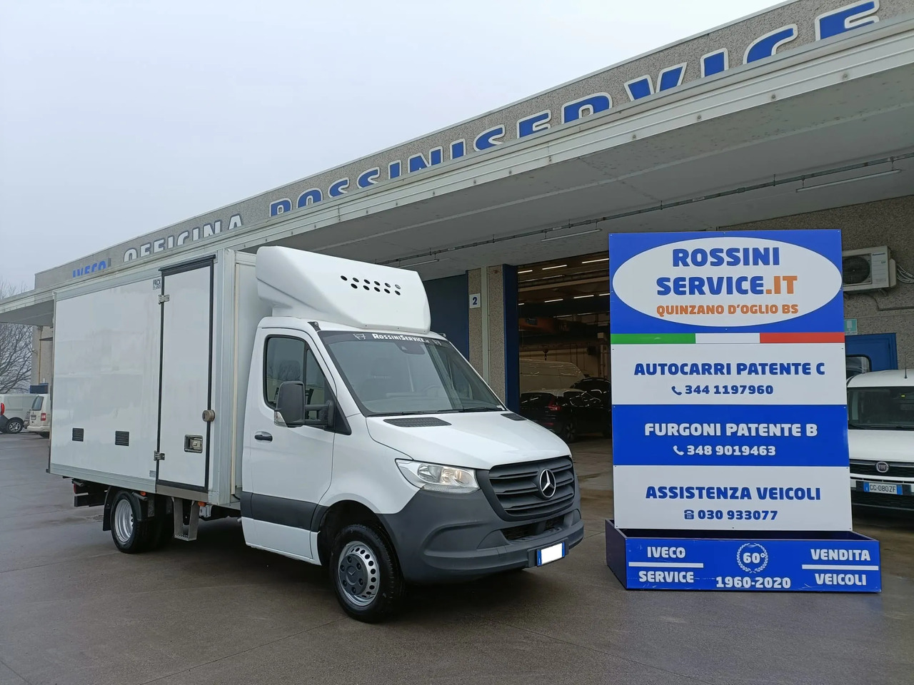 MERCEDES BENZ SPRINTER 415 150 CV - 냉동 밴 : 사진 1 MERCEDES BENZ SPRINTER 415 150 CV - 냉동 밴 : 사진 1