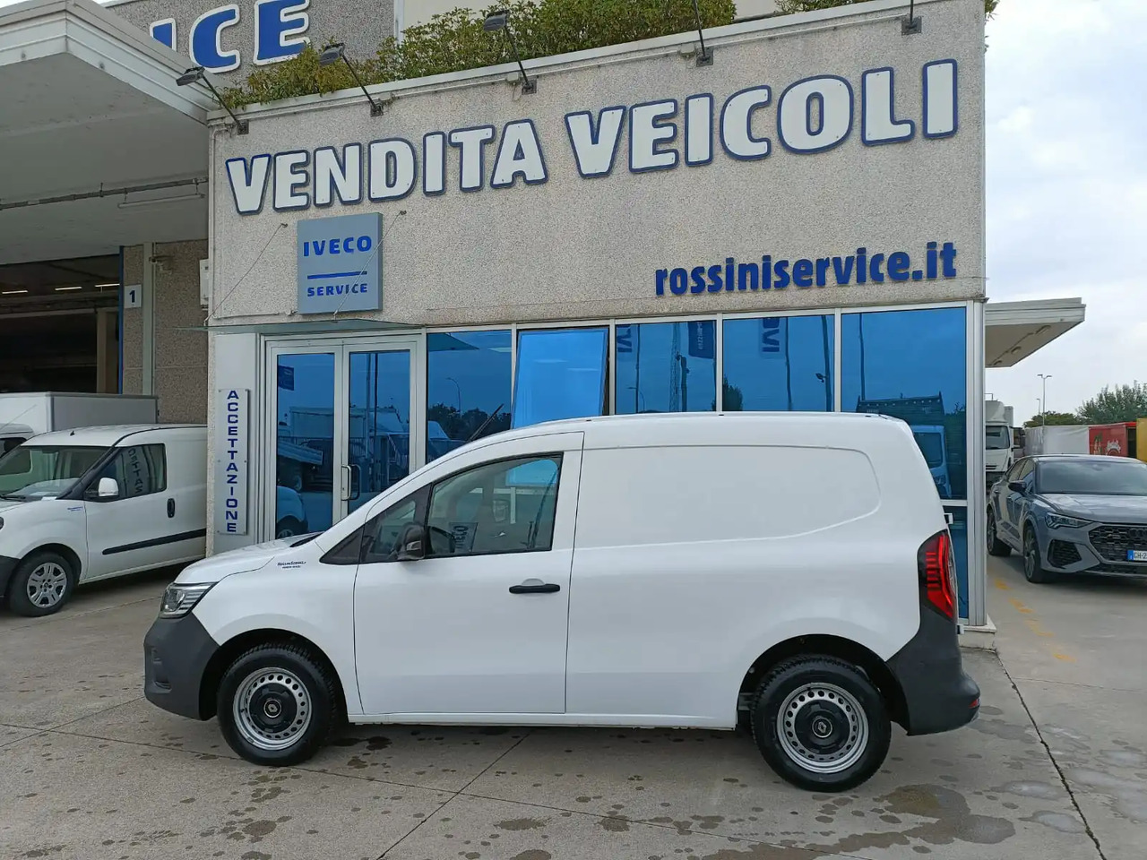 RENAULT KANGOO EV45 – 100% ELETTRICO - 패널 밴, 전기 밴 : 사진 4 RENAULT KANGOO EV45 – 100% ELETTRICO - 패널 밴, 전기 밴 : 사진 4