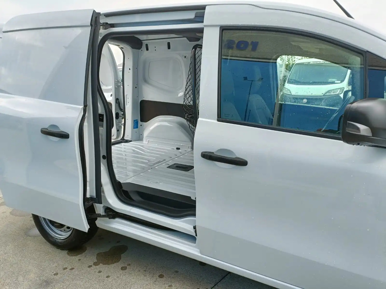RENAULT KANGOO EV45 – 100% ELETTRICO - 패널 밴, 전기 밴 : 사진 2 RENAULT KANGOO EV45 – 100% ELETTRICO - 패널 밴, 전기 밴 : 사진 2