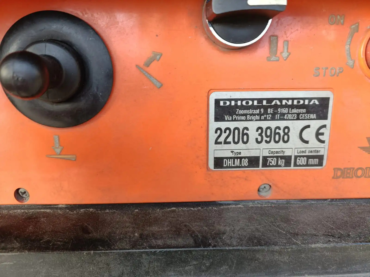 SPONDA IDRAULICA DHOLLANDIA - 테일 리프트 : 사진 2 SPONDA IDRAULICA DHOLLANDIA - 테일 리프트 : 사진 2