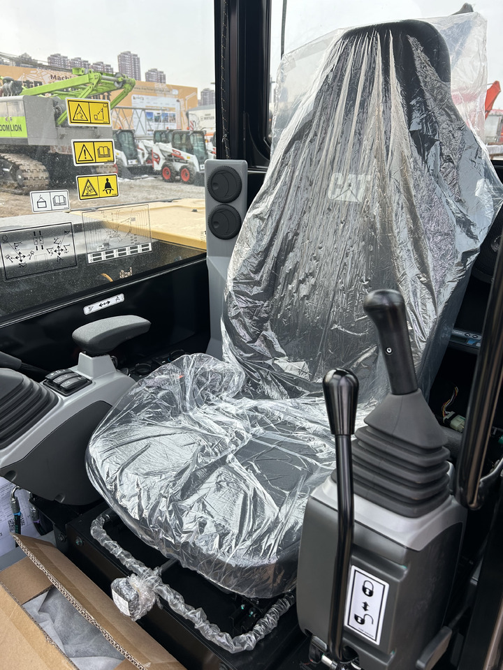 CATERPILLAR 305.5GC - 크롤러 굴삭기 : 사진 4 CATERPILLAR 305.5GC - 크롤러 굴삭기 : 사진 4