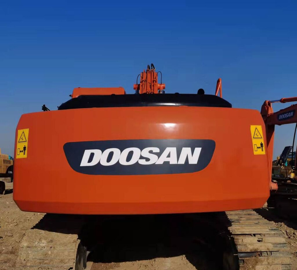 Doosan DH220LC-7 - 크롤러 굴삭기 : 사진 2 Doosan DH220LC-7 - 크롤러 굴삭기 : 사진 2