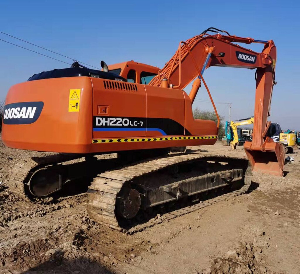 Doosan DH220LC-7 - 크롤러 굴삭기 : 사진 4 Doosan DH220LC-7 - 크롤러 굴삭기 : 사진 4