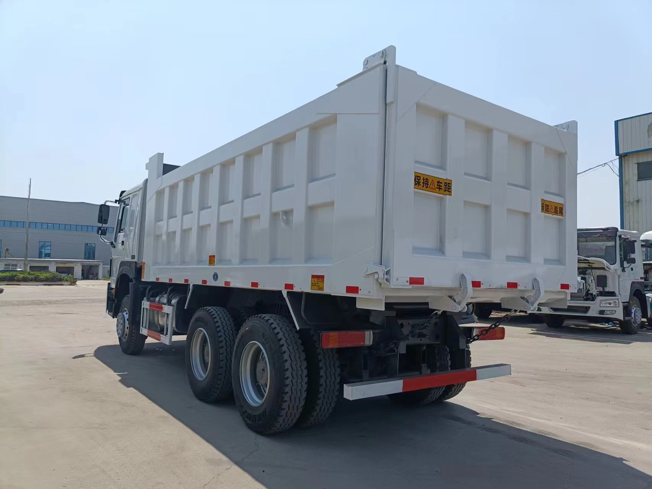 HOWO 371 6X4 - 덤프트럭 : 사진 4 HOWO 371 6X4 - 덤프트럭 : 사진 4