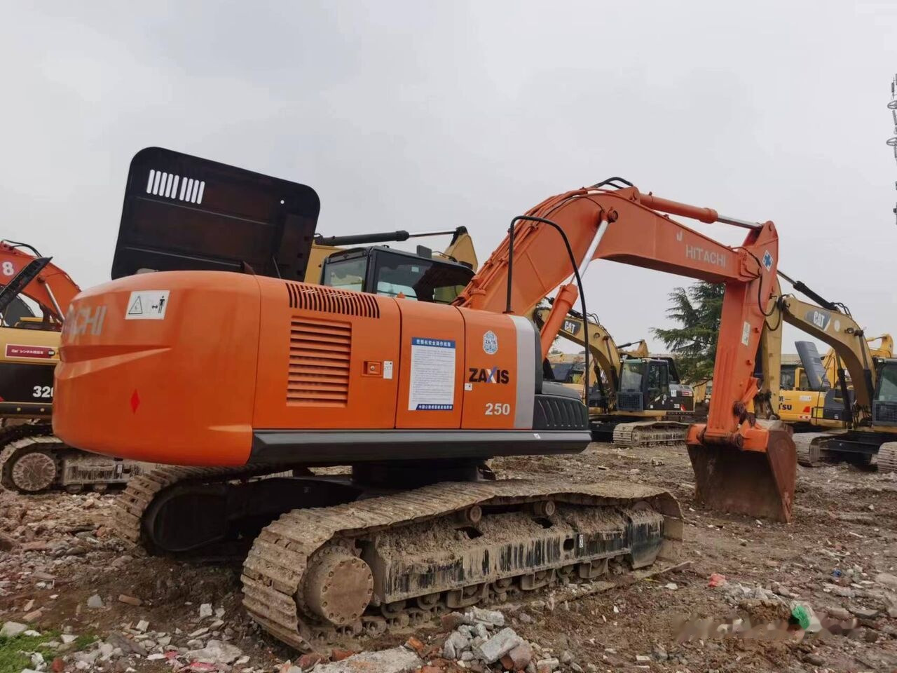 크롤러 굴삭기 Hitachi ZX250 : 사진 7