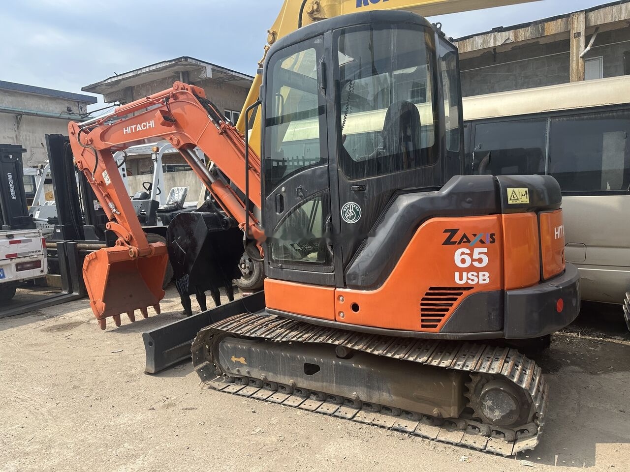 Hitachi ZX65 - 미니 굴삭기 : 사진 5 Hitachi ZX65 - 미니 굴삭기 : 사진 5