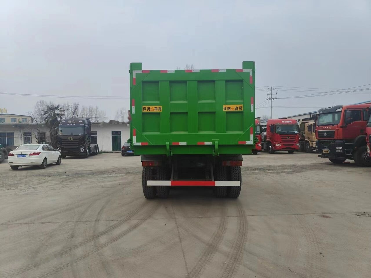 Howo G7W - 덤프트럭 : 사진 4 Howo G7W - 덤프트럭 : 사진 4