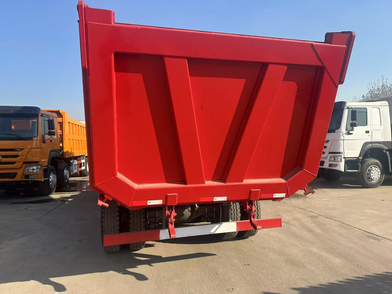 Howo HAOHAN DUMP TRUCK 8X4 - 덤프트럭 : 사진 3 Howo HAOHAN DUMP TRUCK 8X4 - 덤프트럭 : 사진 3