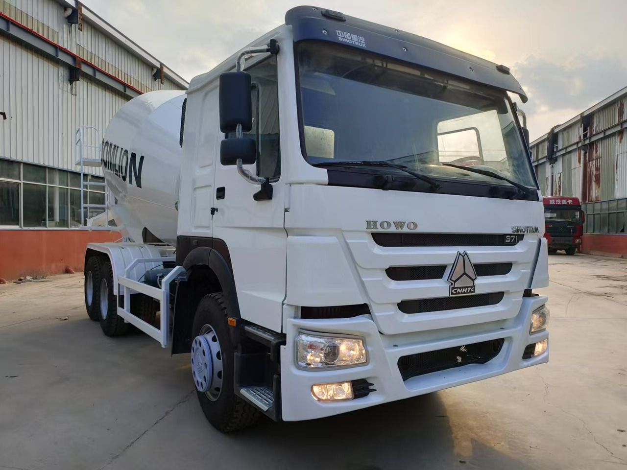 Howo HOWO 371 concrete truck - 콘크리트 믹서 트럭 : 사진 2 Howo HOWO 371 concrete truck - 콘크리트 믹서 트럭 : 사진 2