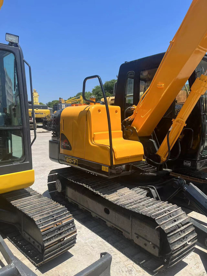 Hyundai R80-7 - 미니 굴삭기 : 사진 2 Hyundai R80-7 - 미니 굴삭기 : 사진 2
