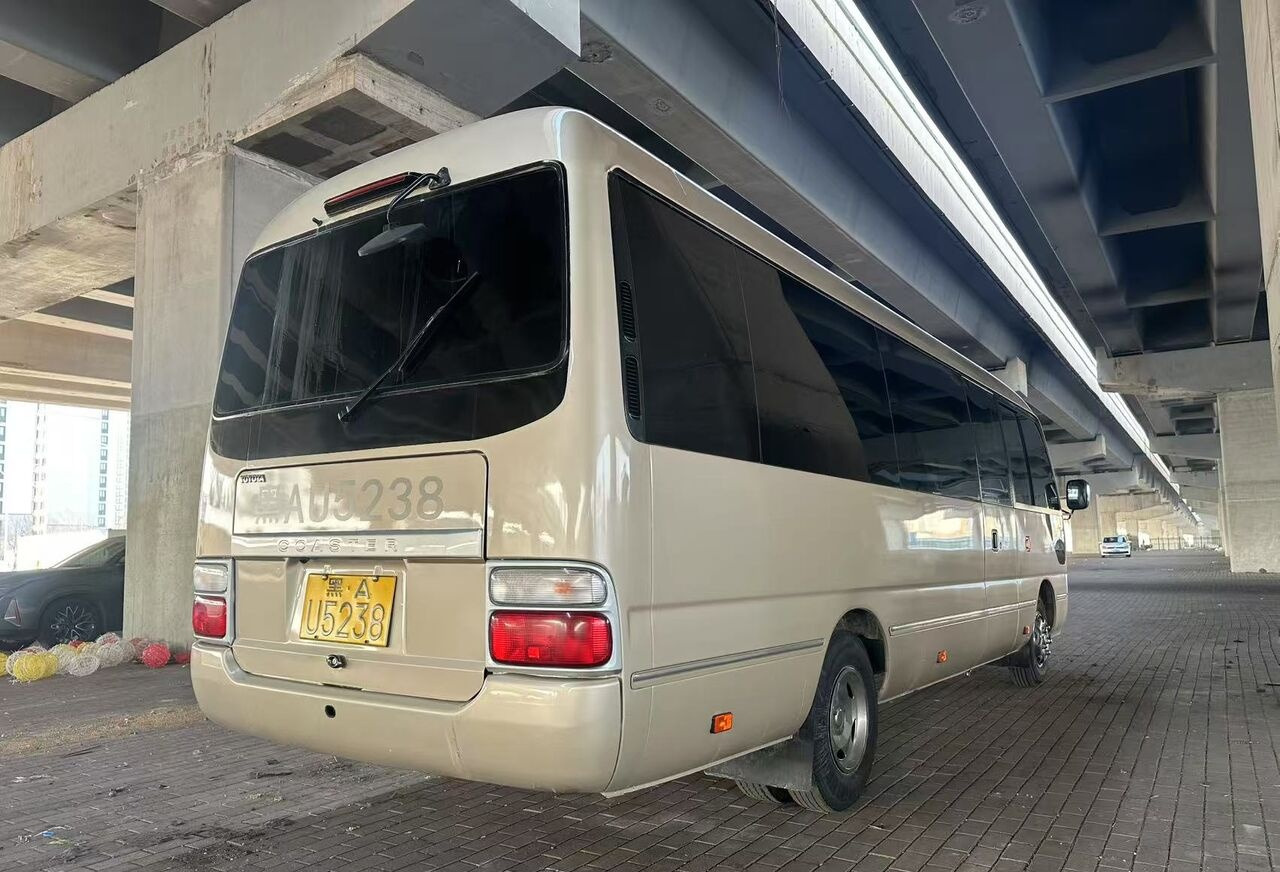 Toyota 1HZ - 교외 버스 : 사진 2 Toyota 1HZ - 교외 버스 : 사진 2