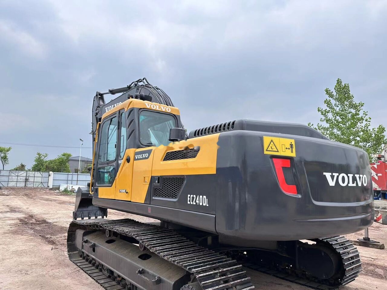 Volvo EC240 - 크롤러 굴삭기 : 사진 2 Volvo EC240 - 크롤러 굴삭기 : 사진 2