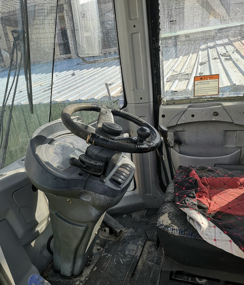 XCMG LW500KN - 휠 로더 : 사진 3 XCMG LW500KN - 휠 로더 : 사진 3