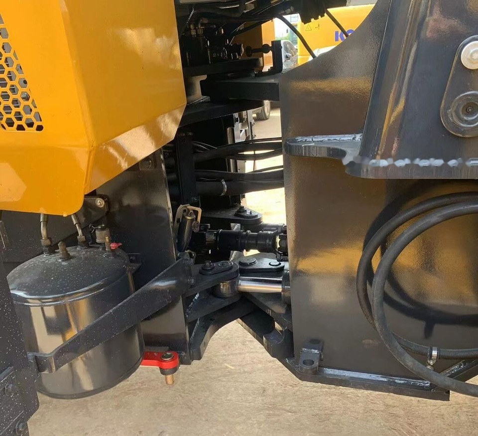 XCMG LW500KV - 휠 로더 : 사진 3 XCMG LW500KV - 휠 로더 : 사진 3