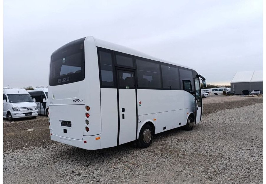 Isuzu Novolux - 교외 버스 : 사진 3 Isuzu Novolux - 교외 버스 : 사진 3