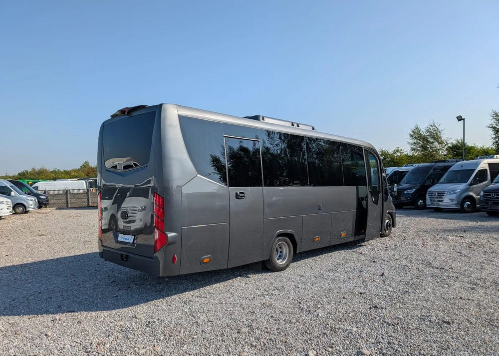 Iveco Daily 70C21 - 소형 버스, 승합차 : 사진 4 Iveco Daily 70C21 - 소형 버스, 승합차 : 사진 4
