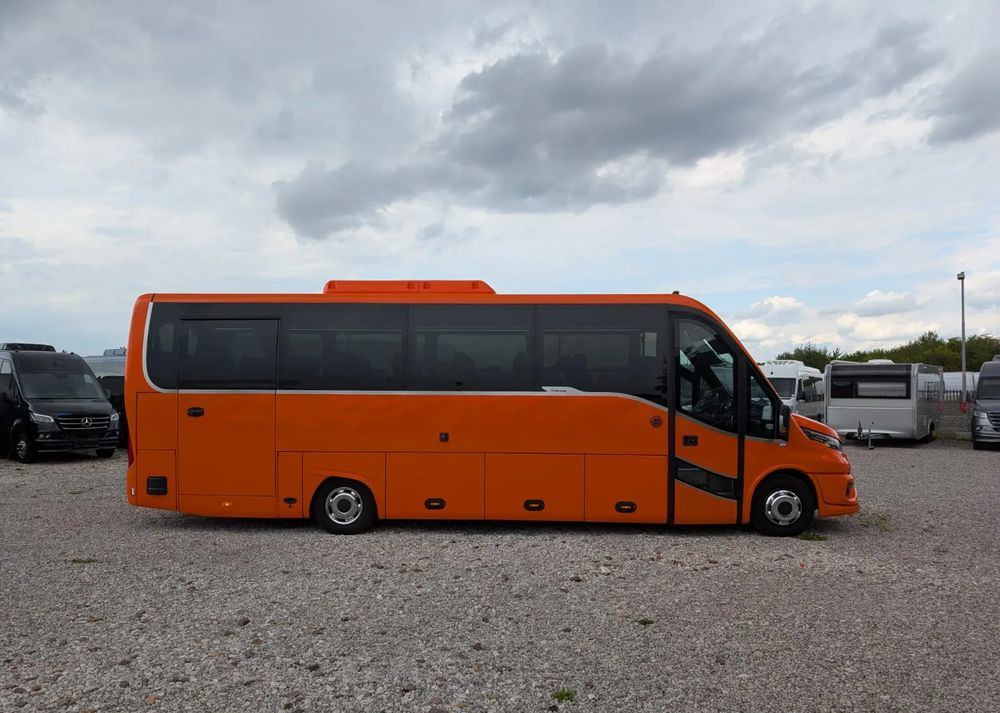 Iveco Daily - 대형 버스 : 사진 4 Iveco Daily - 대형 버스 : 사진 4