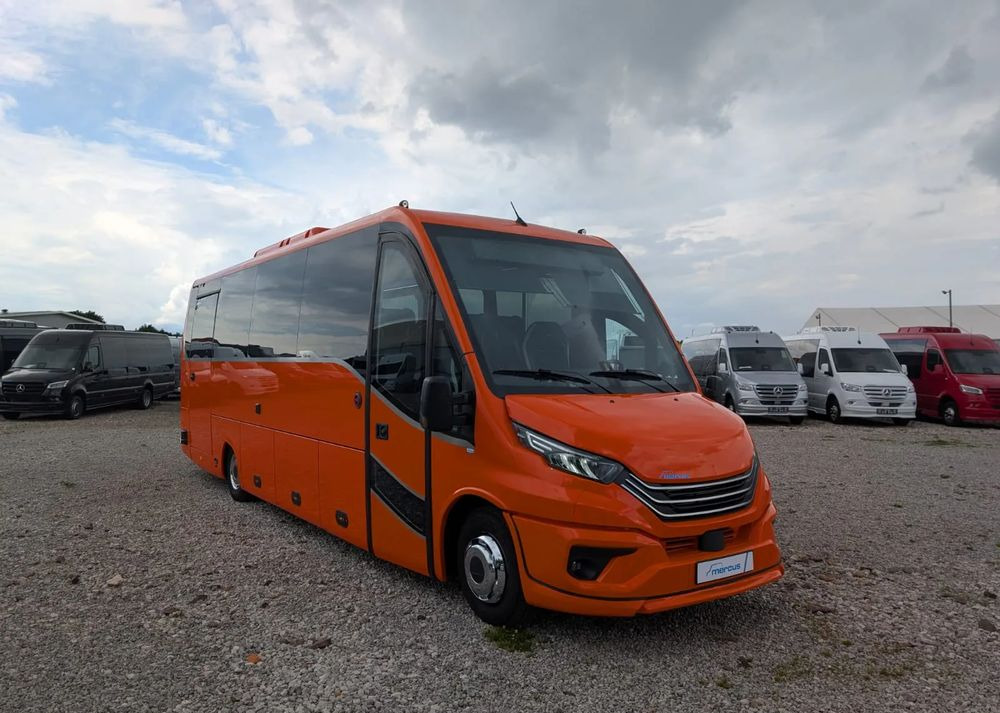 Iveco Daily - 대형 버스 : 사진 2 Iveco Daily - 대형 버스 : 사진 2