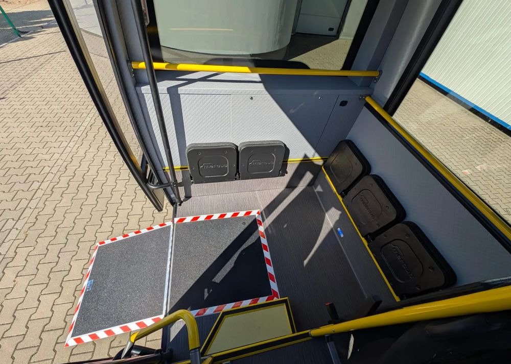 신규 시내버스 Mercedes-Benz Sprinter 517 City : 사진 20