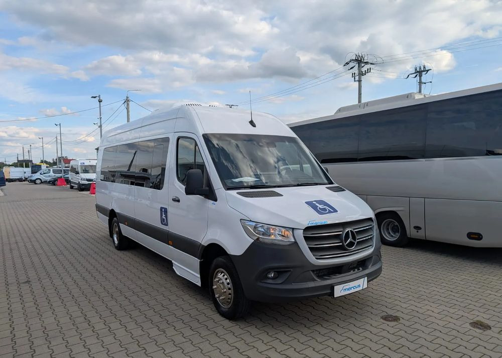 Mercedes-Benz Sprinter 519 - 소형 버스, 승합차 : 사진 1 Mercedes-Benz Sprinter 519 - 소형 버스, 승합차 : 사진 1