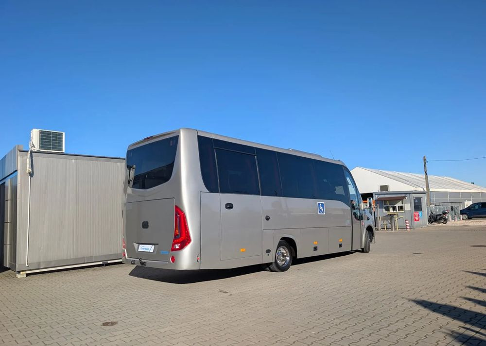 Mercedes-Benz Sprinter 519 - 소형 버스, 승합차 : 사진 3 Mercedes-Benz Sprinter 519 - 소형 버스, 승합차 : 사진 3
