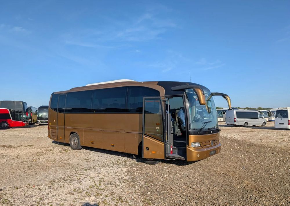 Mercedes-Benz Tourino - 대형 버스 : 사진 2 Mercedes-Benz Tourino - 대형 버스 : 사진 2