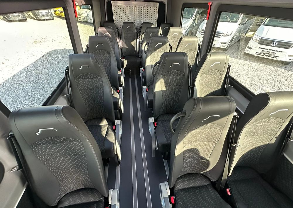 신규 소형 버스, 전기 버스 Mercedes-Benz eSprinter : 사진 12