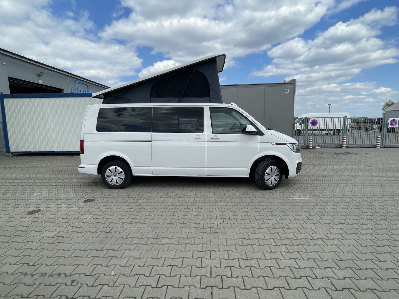 Volkswagen T6 MERCUS CAMPER CALIFORNIA - 캠핑 밴 : 사진 2 Volkswagen T6 MERCUS CAMPER CALIFORNIA - 캠핑 밴 : 사진 2