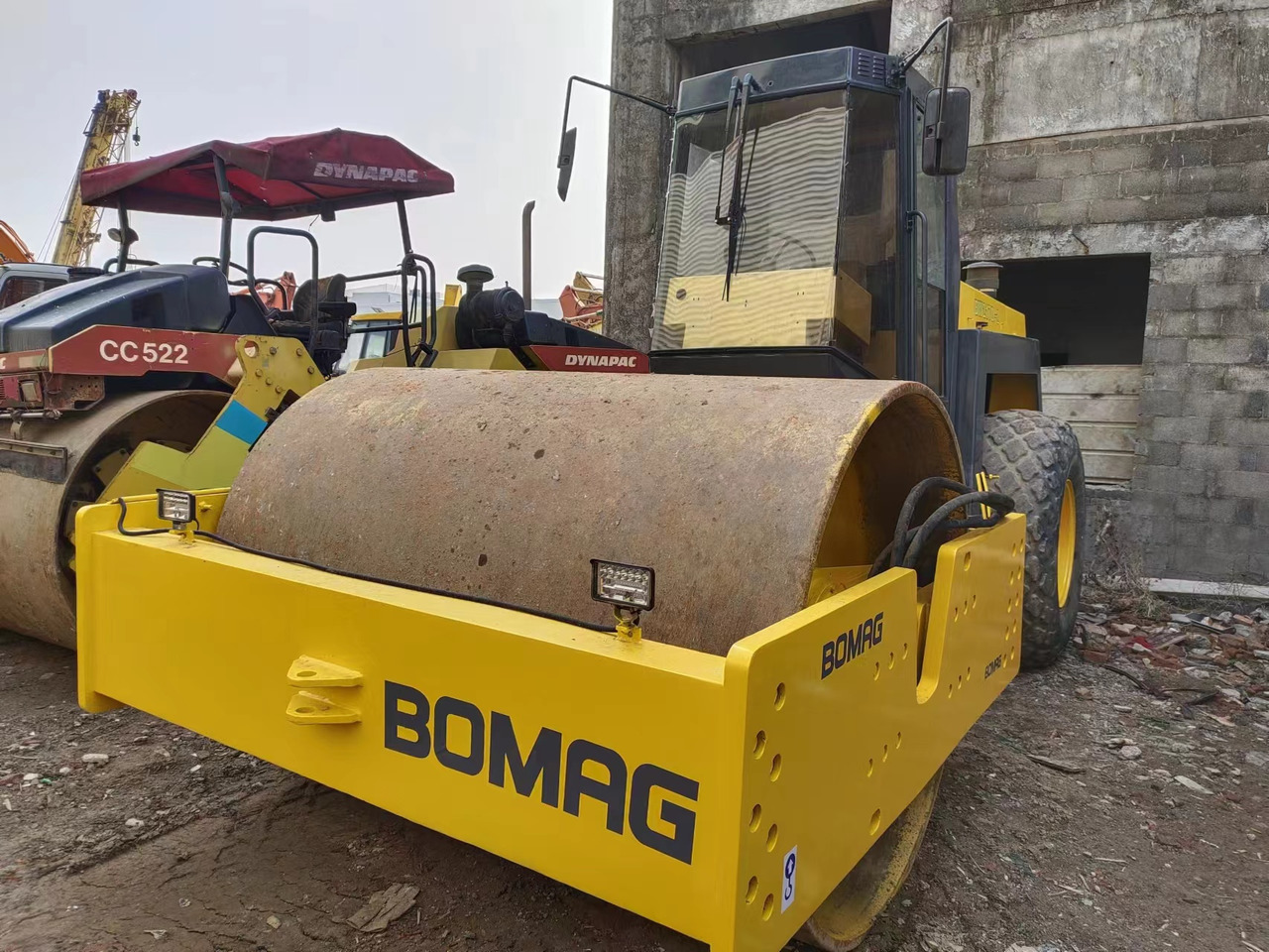 BOMAG BW217D-2 - 압축기 : 사진 4 BOMAG BW217D-2 - 압축기 : 사진 4