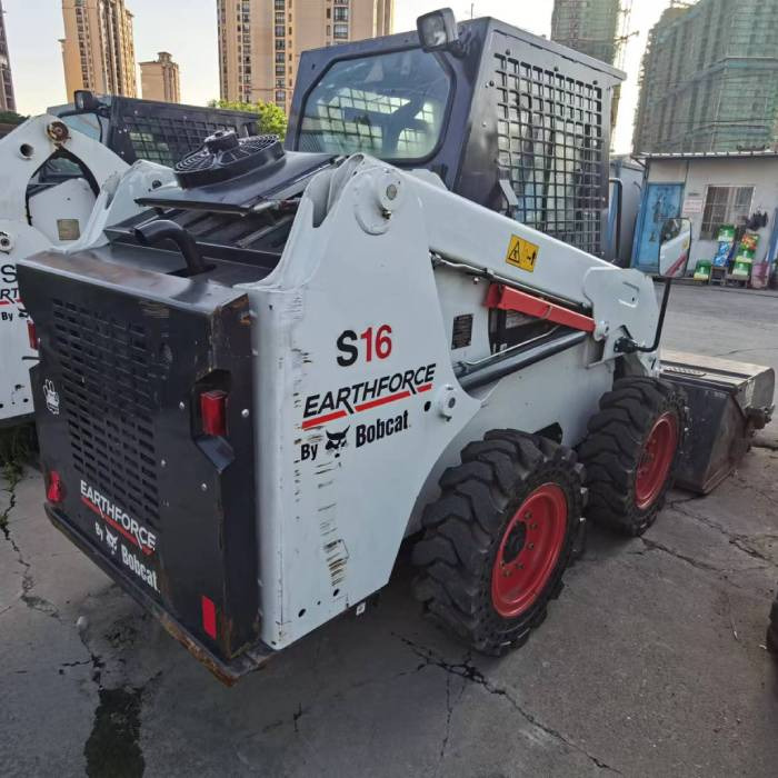 Bobcat S16 - 스키드 스티어 로더 : 사진 2 Bobcat S16 - 스키드 스티어 로더 : 사진 2