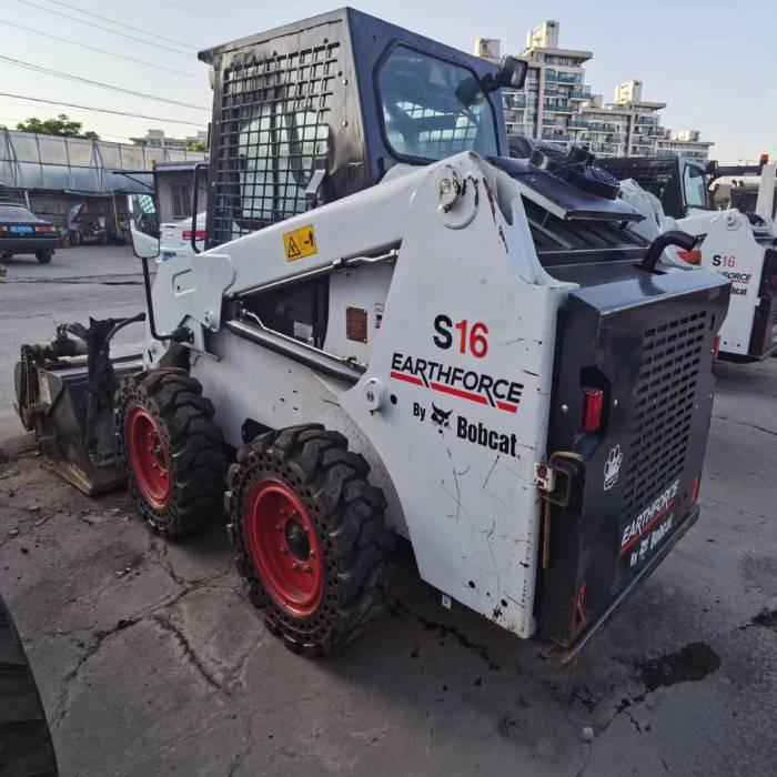 Bobcat S16 - 스키드 스티어 로더 : 사진 1 Bobcat S16 - 스키드 스티어 로더 : 사진 1