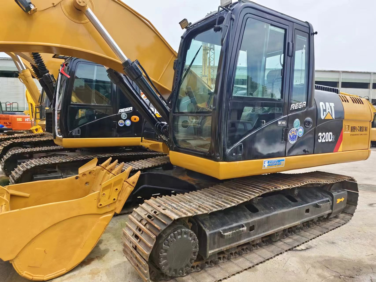 CAT 320D 320D2 320 - 크롤러 굴삭기 : 사진 4 CAT 320D 320D2 320 - 크롤러 굴삭기 : 사진 4