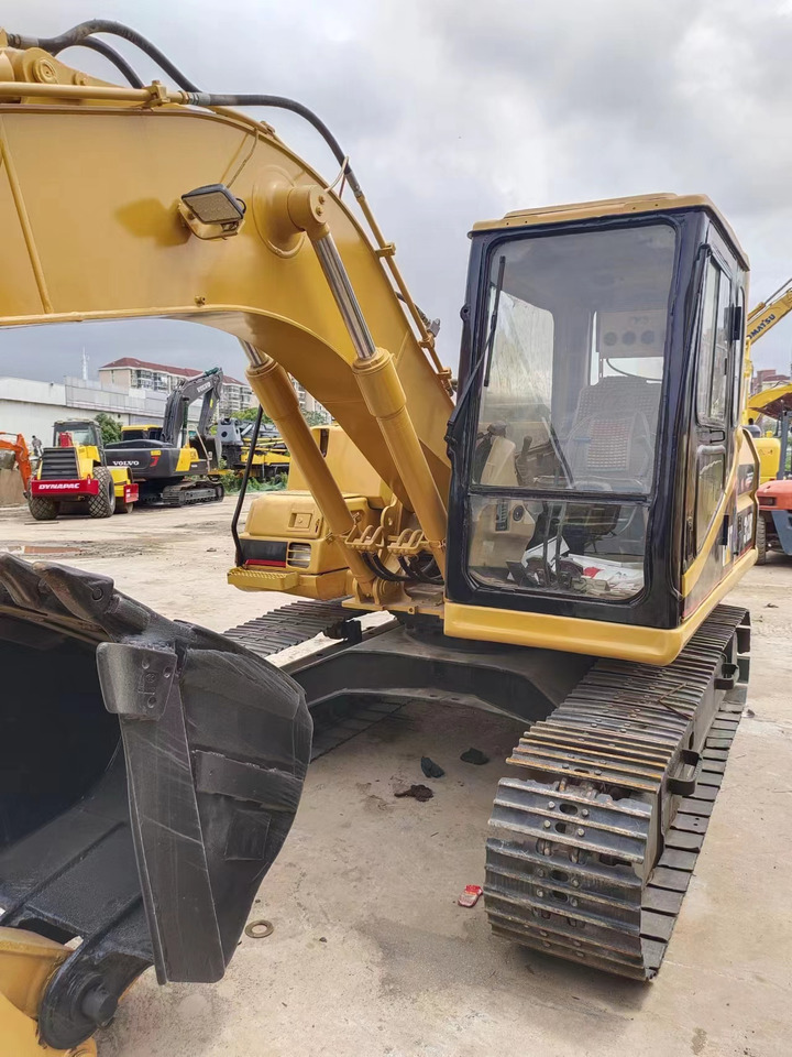 CATERPILLAR 312B - 크롤러 굴삭기 : 사진 5 CATERPILLAR 312B - 크롤러 굴삭기 : 사진 5