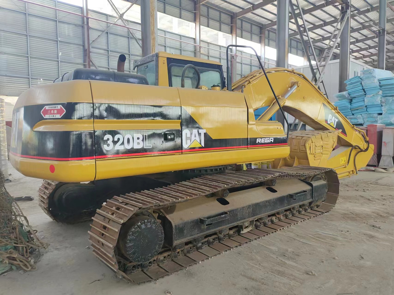 CATERPILLAR 320BL - 크롤러 굴삭기 : 사진 2 CATERPILLAR 320BL - 크롤러 굴삭기 : 사진 2