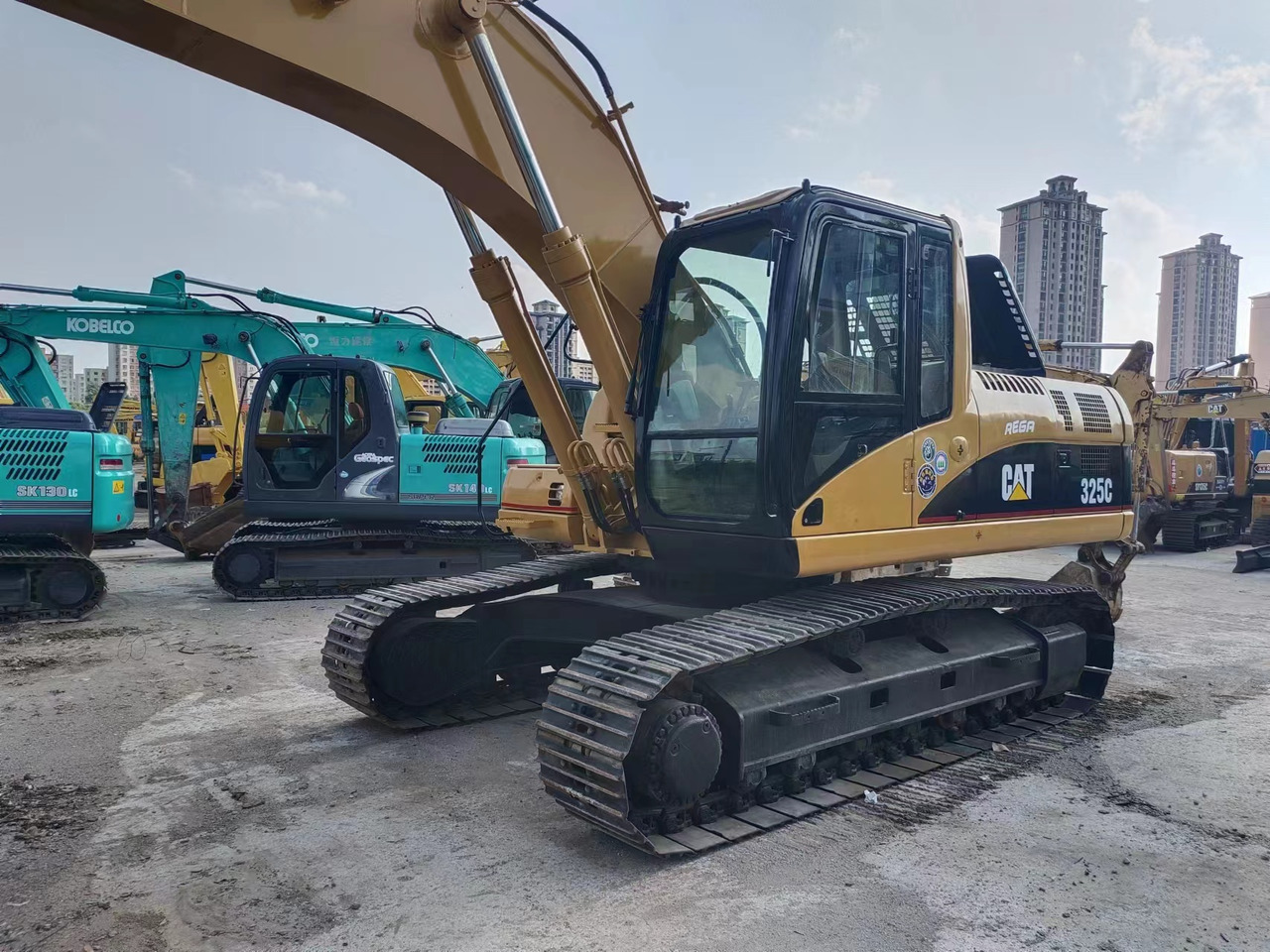 리스 CATERPILLAR 325C CATERPILLAR 325C : 사진 8