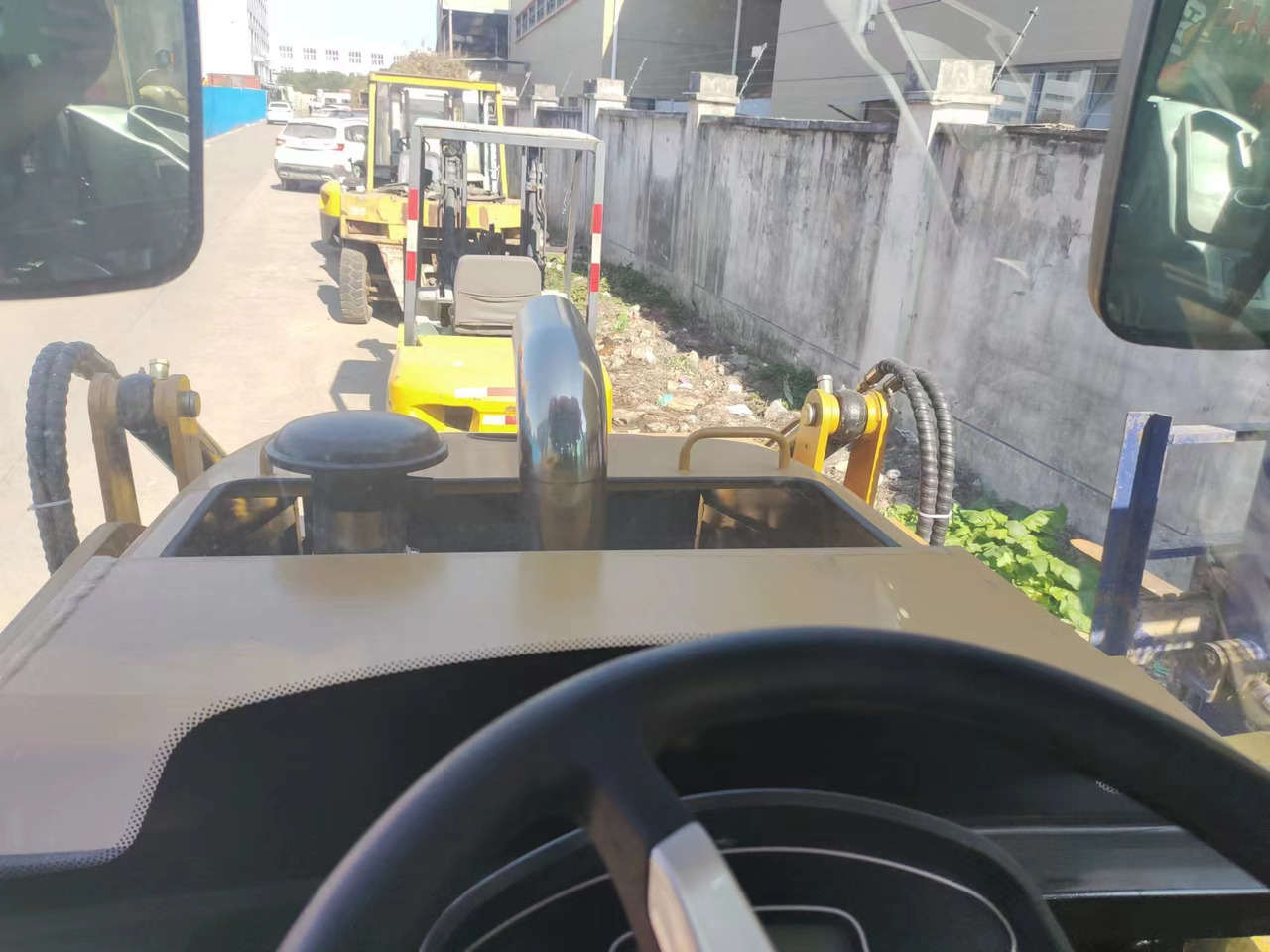 CATERPILLAR 420F - 백호 로더 : 사진 4 CATERPILLAR 420F - 백호 로더 : 사진 4