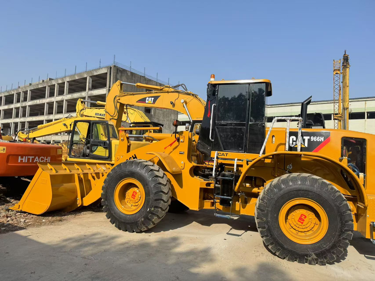 CATERPILLAR 966H - 휠 로더 : 사진 1 CATERPILLAR 966H - 휠 로더 : 사진 1
