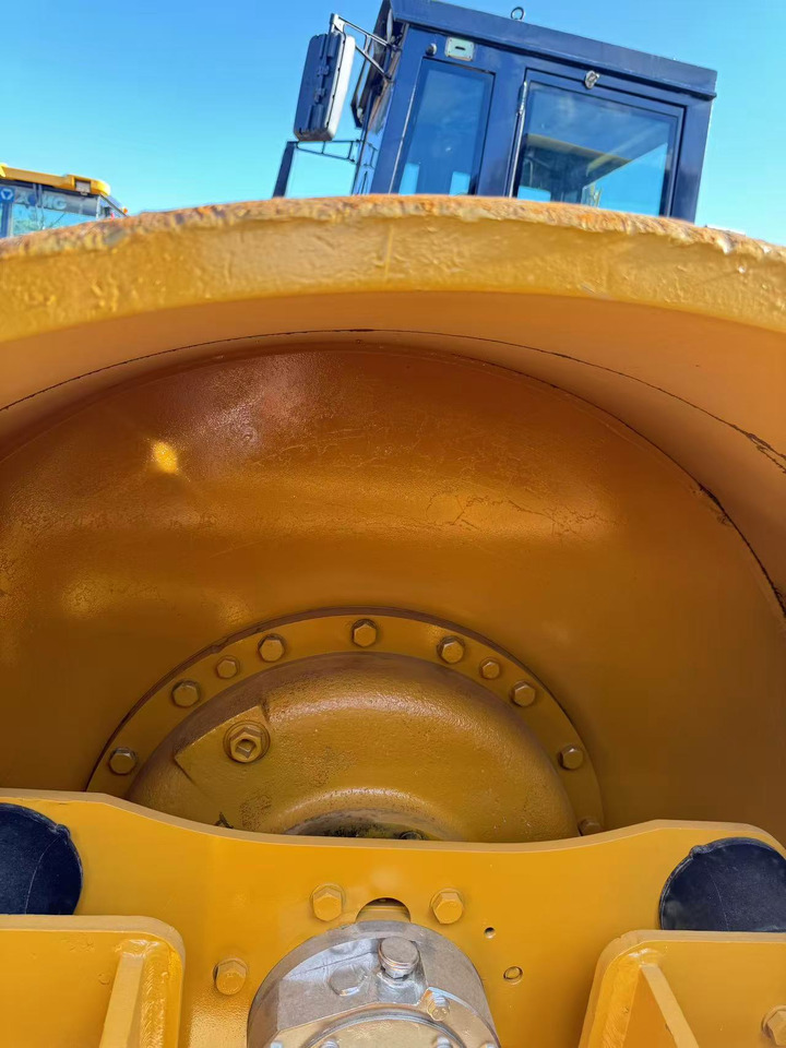 CATERPILLAR CS683E - 로드 롤러 : 사진 5 CATERPILLAR CS683E - 로드 롤러 : 사진 5