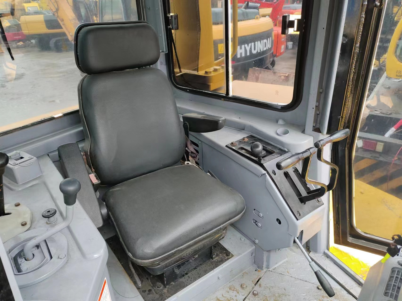 CATERPILLAR D7R - 불도저 : 사진 4 CATERPILLAR D7R - 불도저 : 사진 4