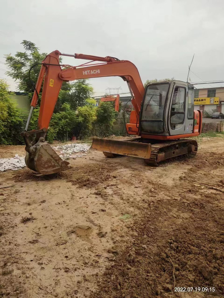 HITACHI EX60-5 - 미니 굴삭기 : 사진 1 HITACHI EX60-5 - 미니 굴삭기 : 사진 1