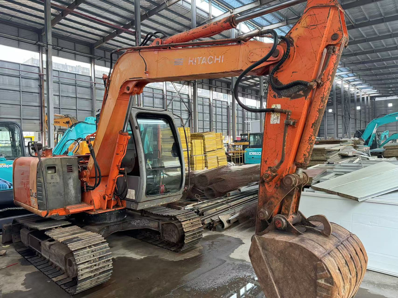 HITACHI ZX70 JAPAN SURPLUS - 미니 굴삭기 : 사진 2 HITACHI ZX70 JAPAN SURPLUS - 미니 굴삭기 : 사진 2