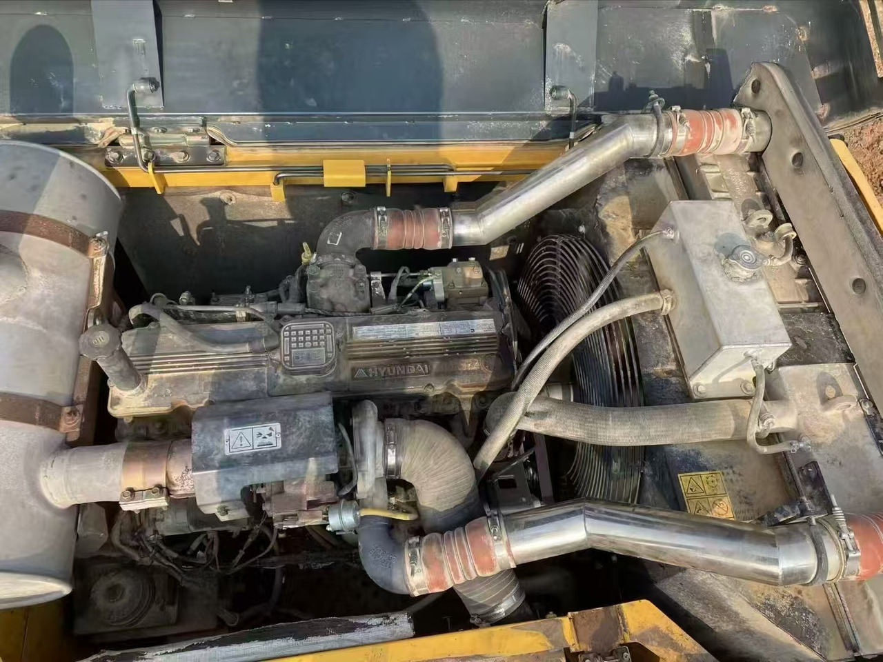 HYUNDAI R350 VS original - 크롤러 굴삭기 : 사진 4 HYUNDAI R350 VS original - 크롤러 굴삭기 : 사진 4