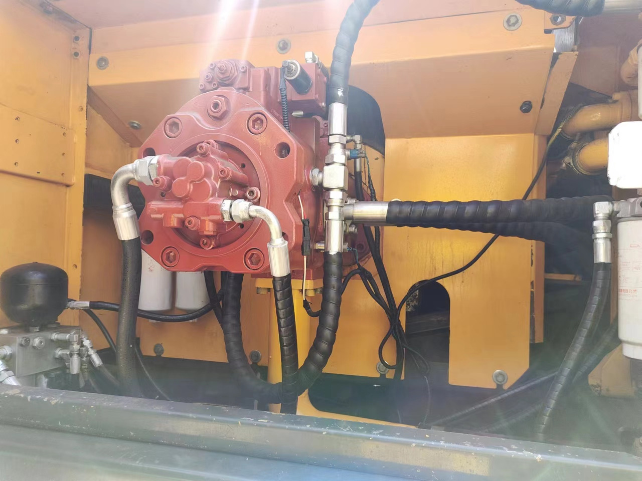 HYUNDAI R385LC-9T R305 R220 - 크롤러 굴삭기 : 사진 5 HYUNDAI R385LC-9T R305 R220 - 크롤러 굴삭기 : 사진 5