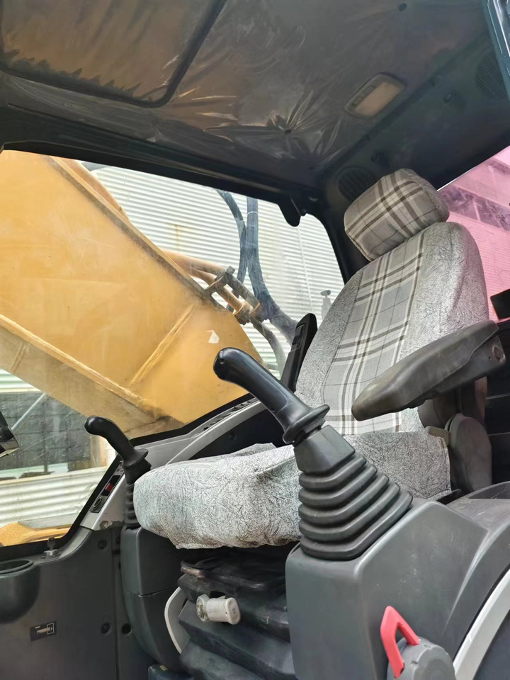 HYUNDAI R485LC9VS R485 - 크롤러 굴삭기 : 사진 4 HYUNDAI R485LC9VS R485 - 크롤러 굴삭기 : 사진 4